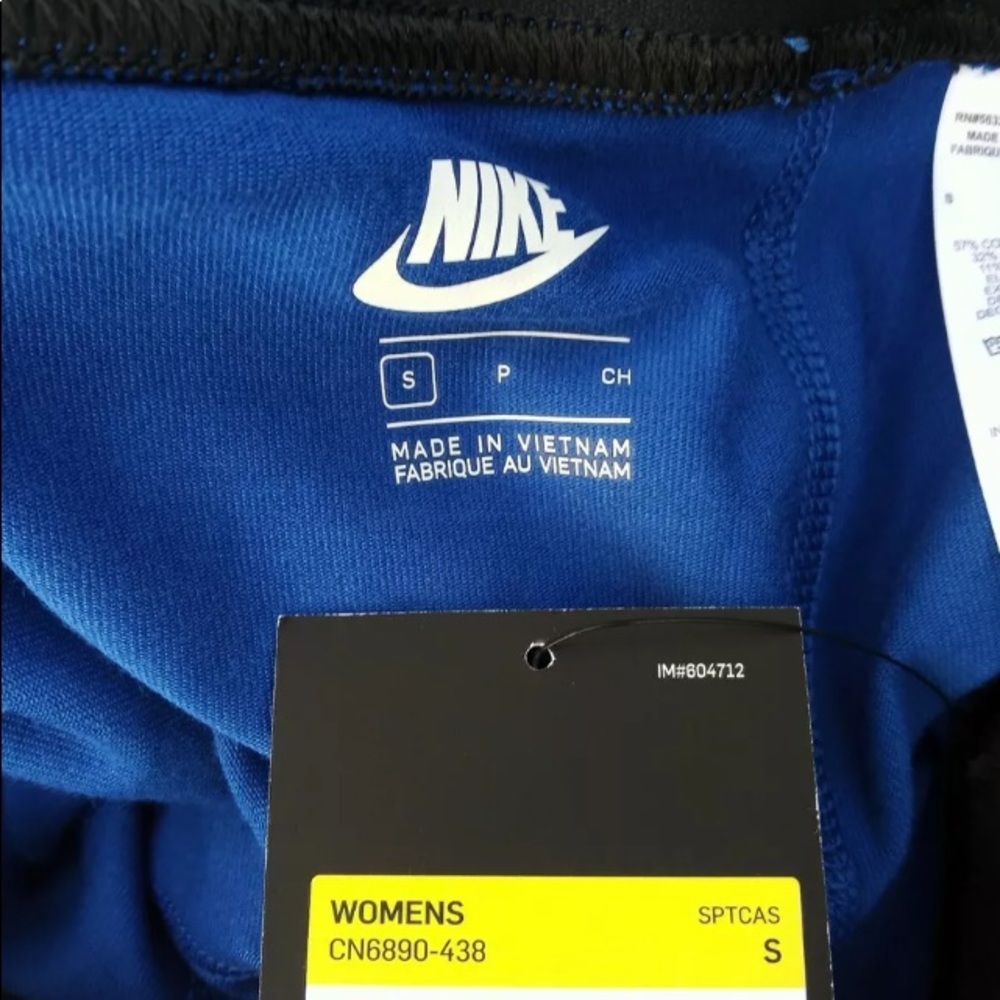 NWT! Nike “Leg-A-See” Leggings - Picture 5 of 7